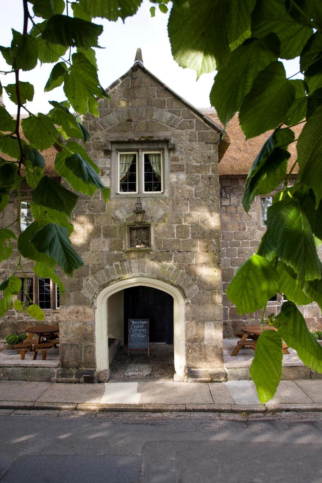 Hotel The Three Crowns Chagford Exterior foto The entrance to the museum
