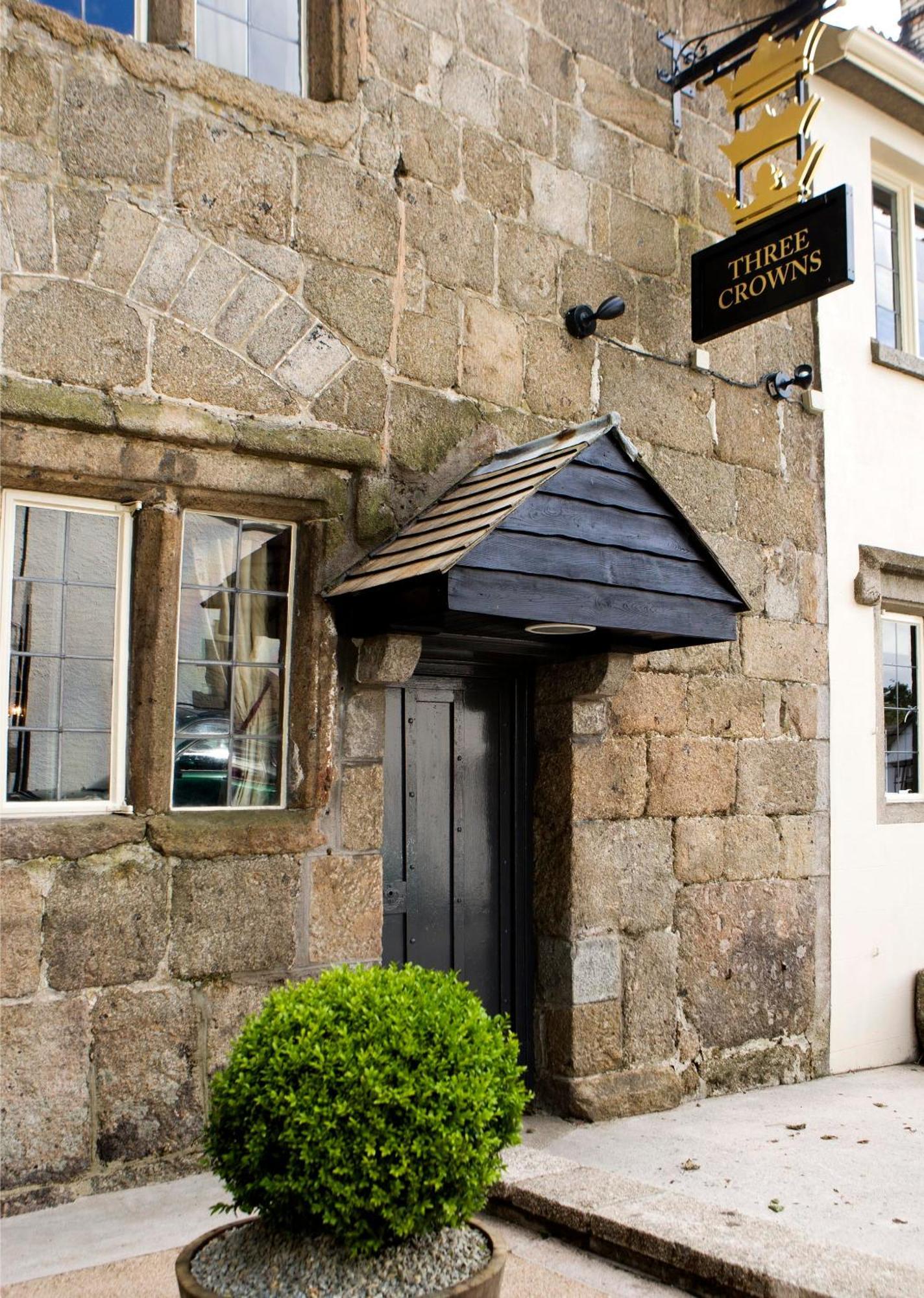 Hotel The Three Crowns Chagford Exterior foto The door of the former stable